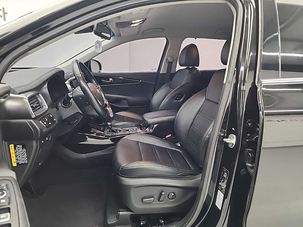 KIA Sorento - Vista 11