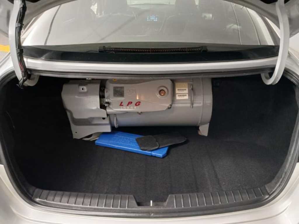 KIA K5 2012 Plateado - Importación desde Corea - HF Imports Iquique - Foto 18