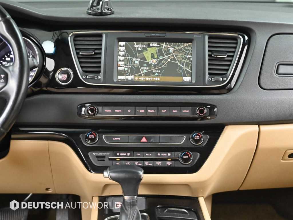 KIA Carnival 2018 Blanco - Importación desde Corea - HF Imports Iquique - Foto 14