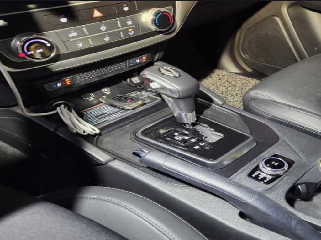 Ssangyong Rexton - Vista 7