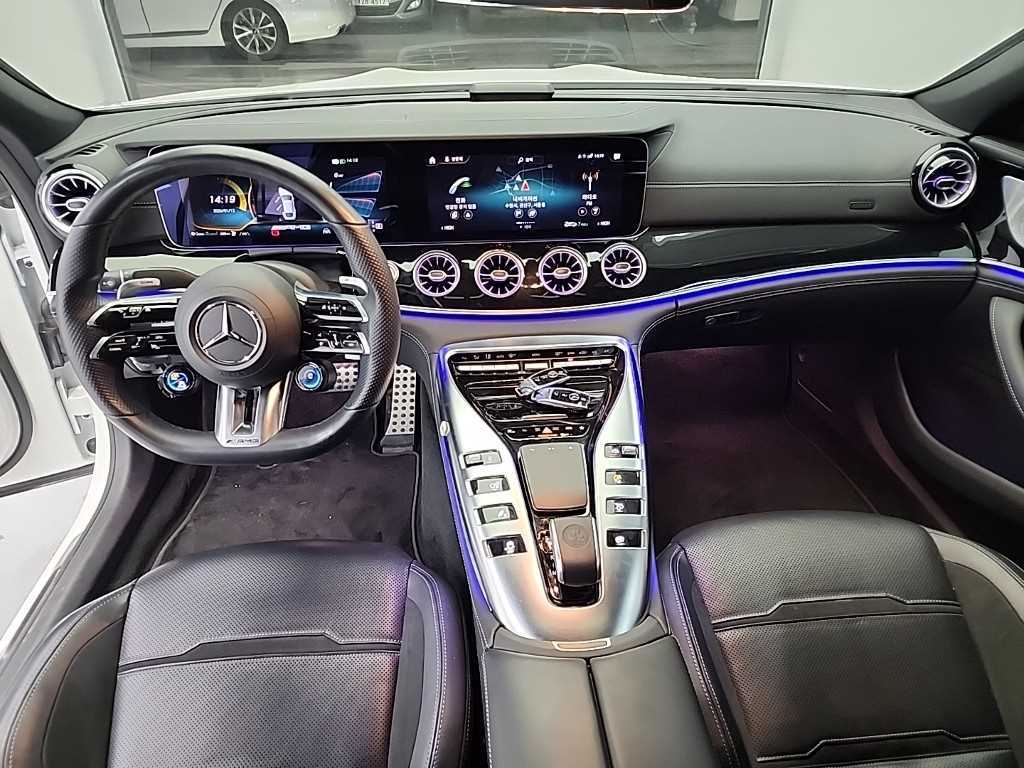 Mercedes Benz AMG GT - Vista 7