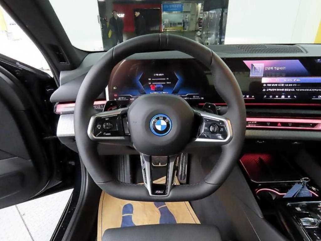 BMW 5 Series - Vista 9