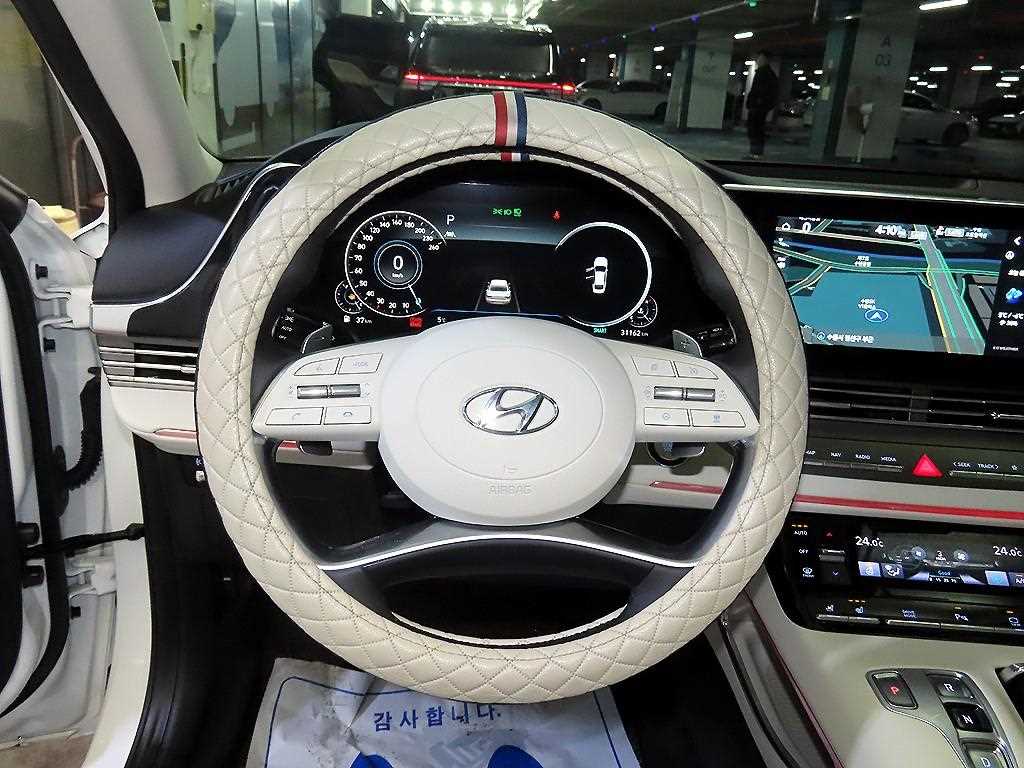 HYUNDAI Grandeur - Vista 7