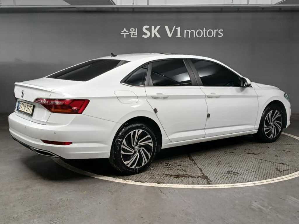 Volkswagen Jetta - Vista 4