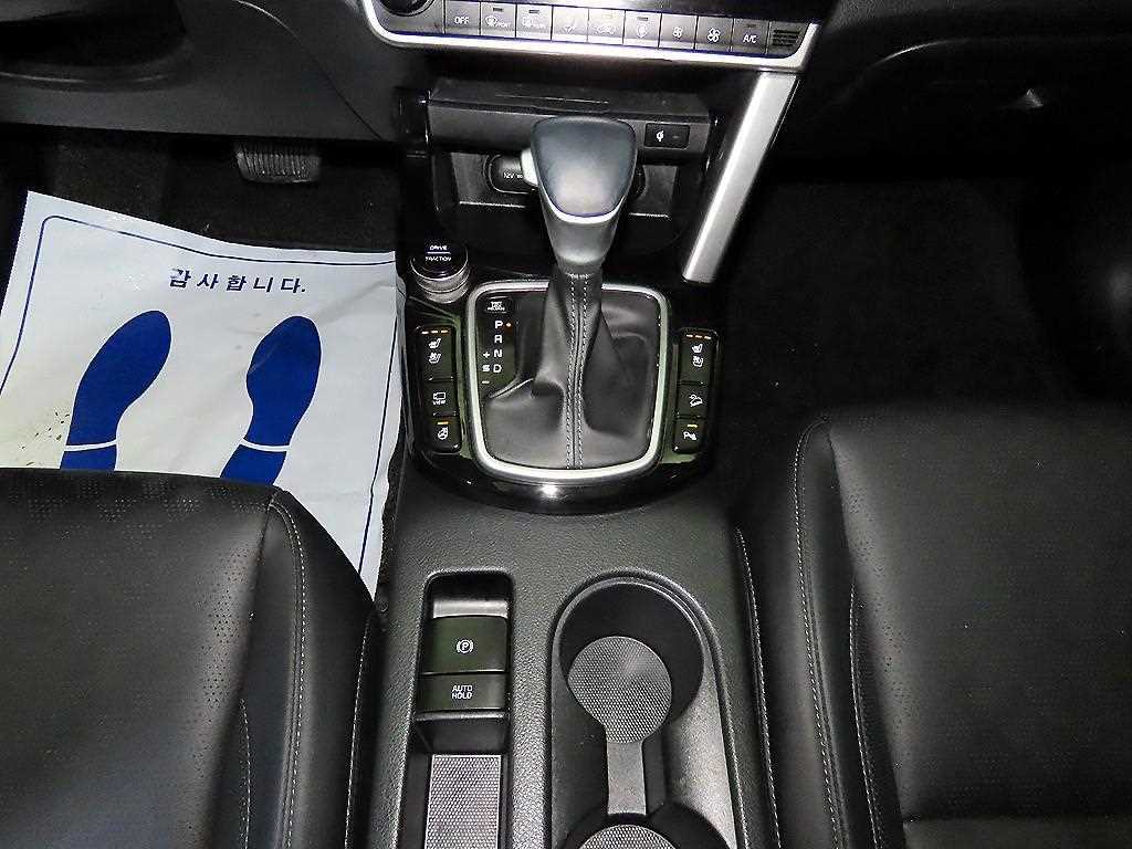 KIA Seltos - Vista 12