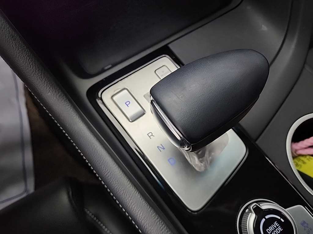 Genesis G70 - Vista 8