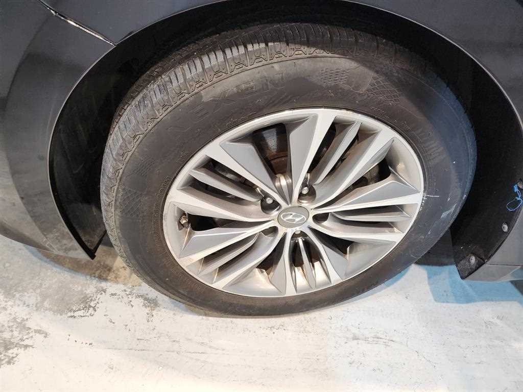 HYUNDAI Grandeur 2015 Negro - Importación desde Corea - HF Imports Iquique - Foto 17