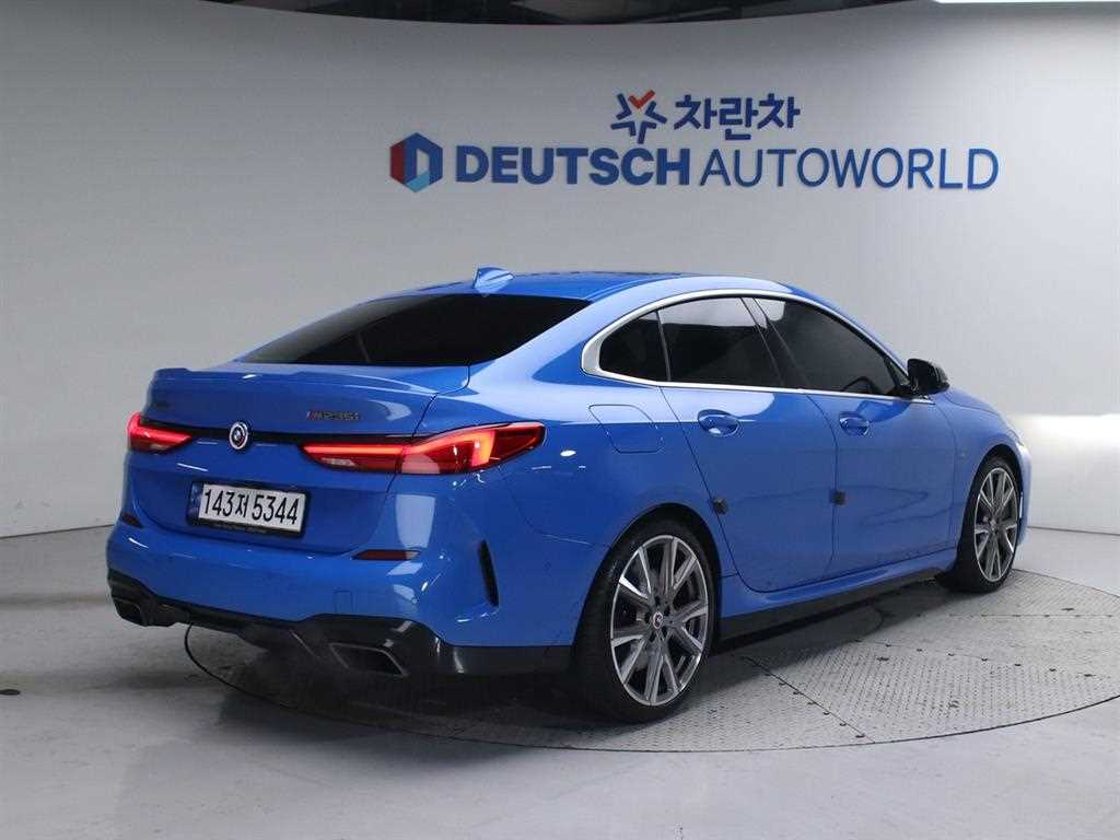 BMW 2 series - Vista 4