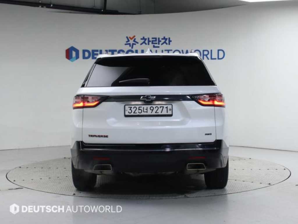 Chevrolet Travers - Vista 4