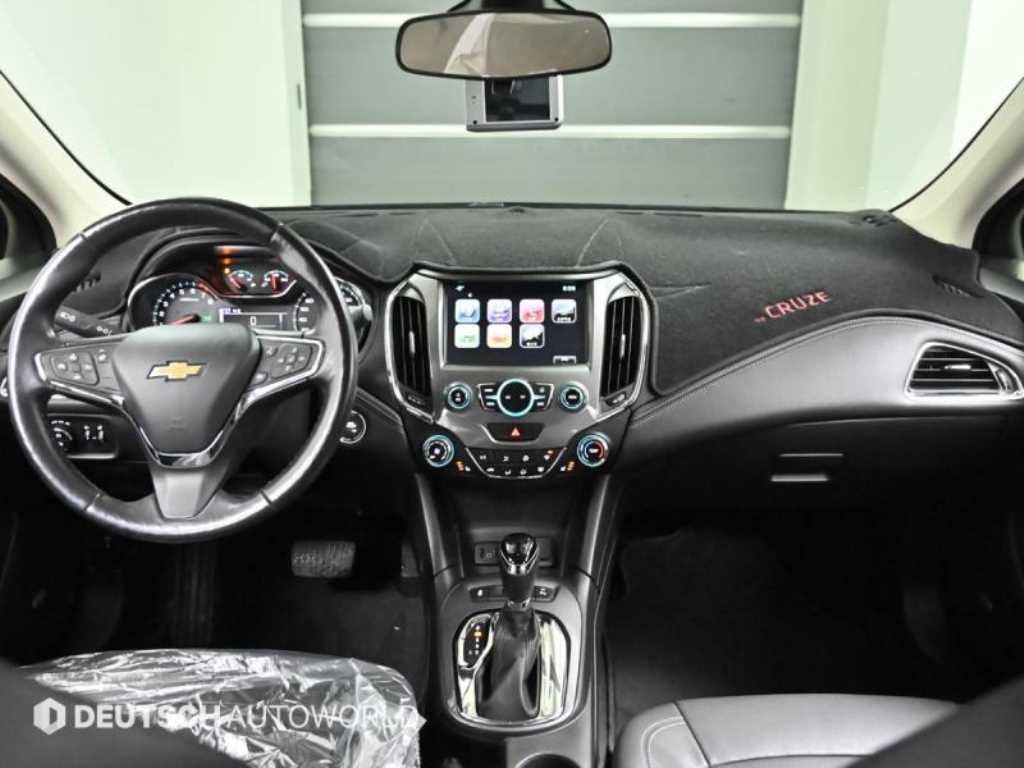 Chevrolet Cruise - Vista 7