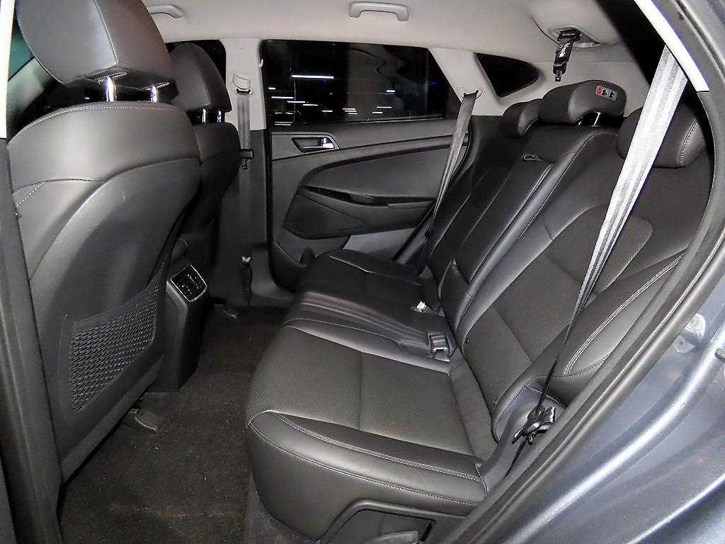 HYUNDAI Tucson - Vista 7