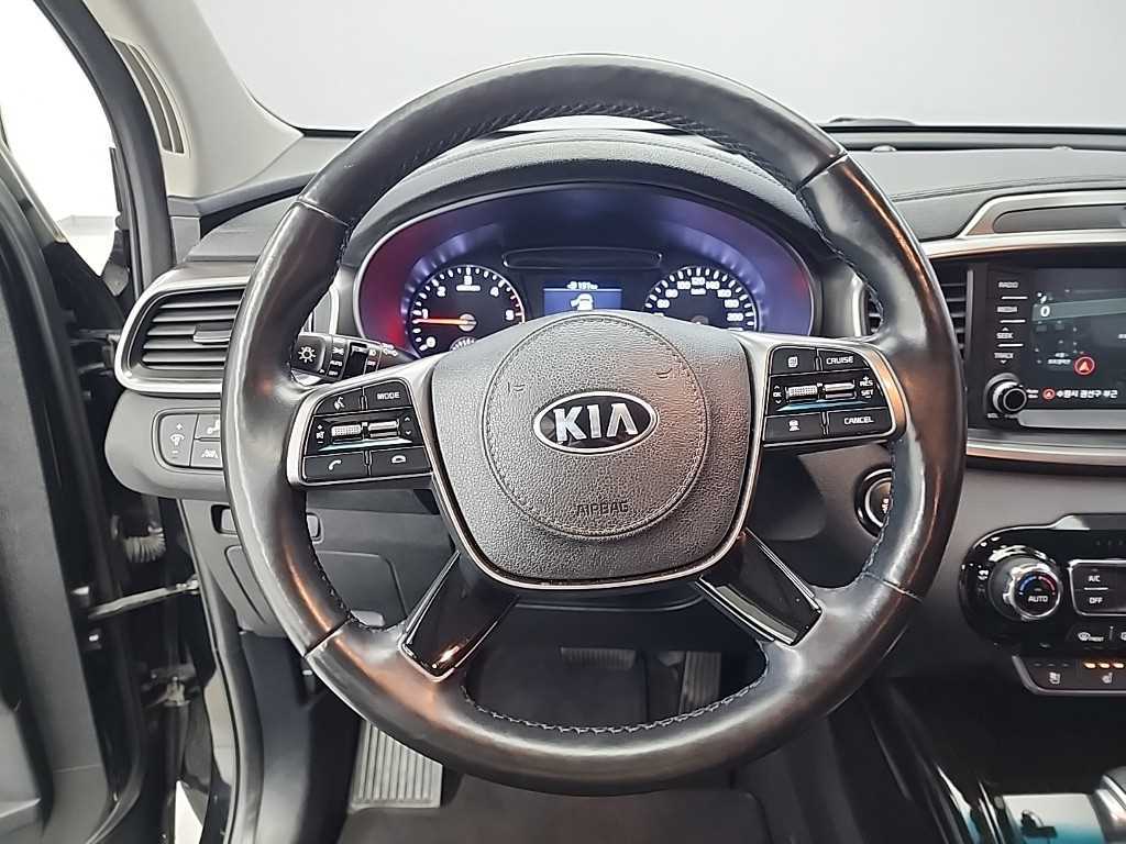 KIA Sorento - Vista 9