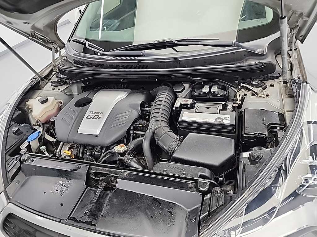 HYUNDAI Veloster - Vista 5