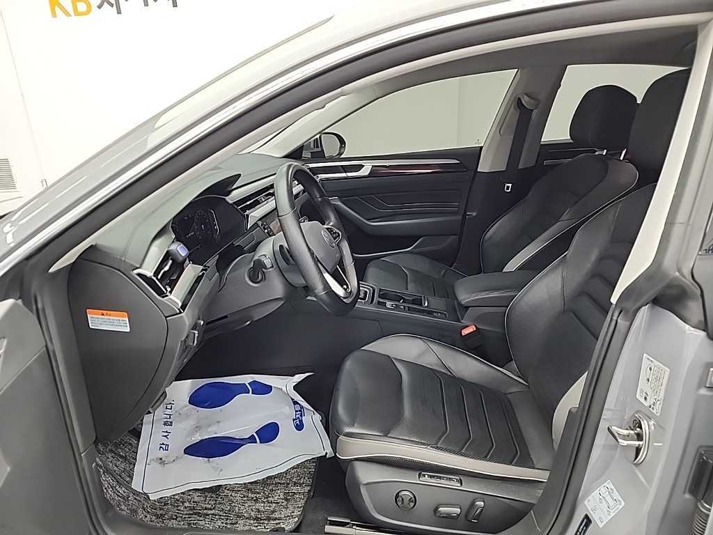 Volkswagen Arteon - Vista 11