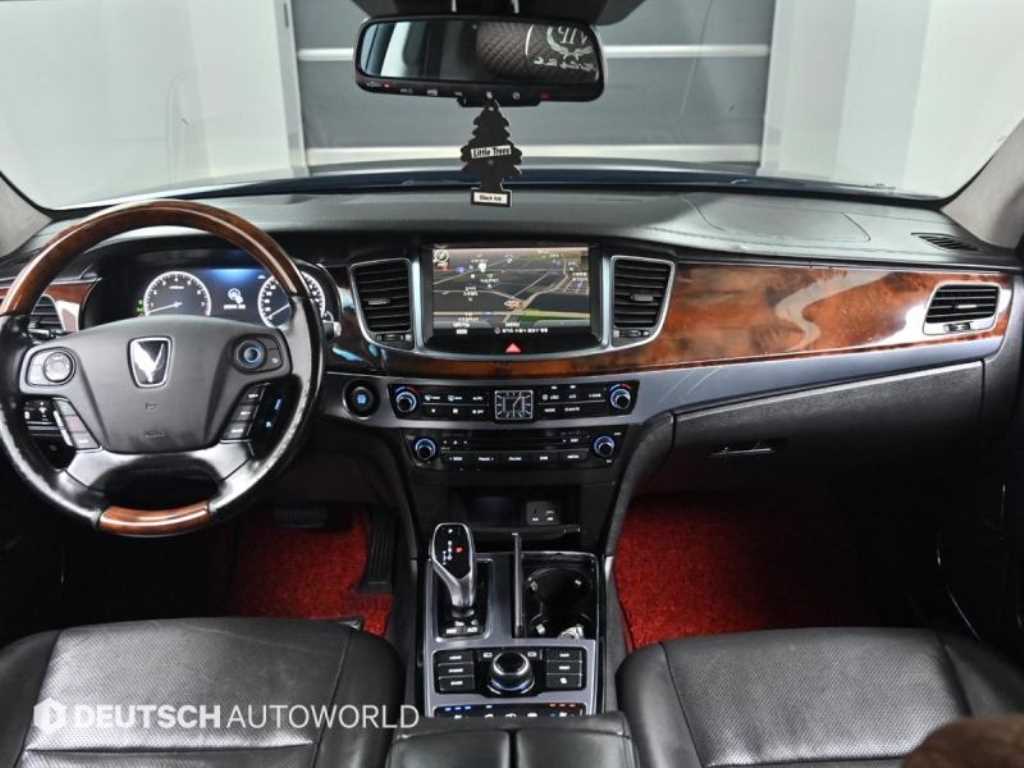 HYUNDAI Equus - Vista 7