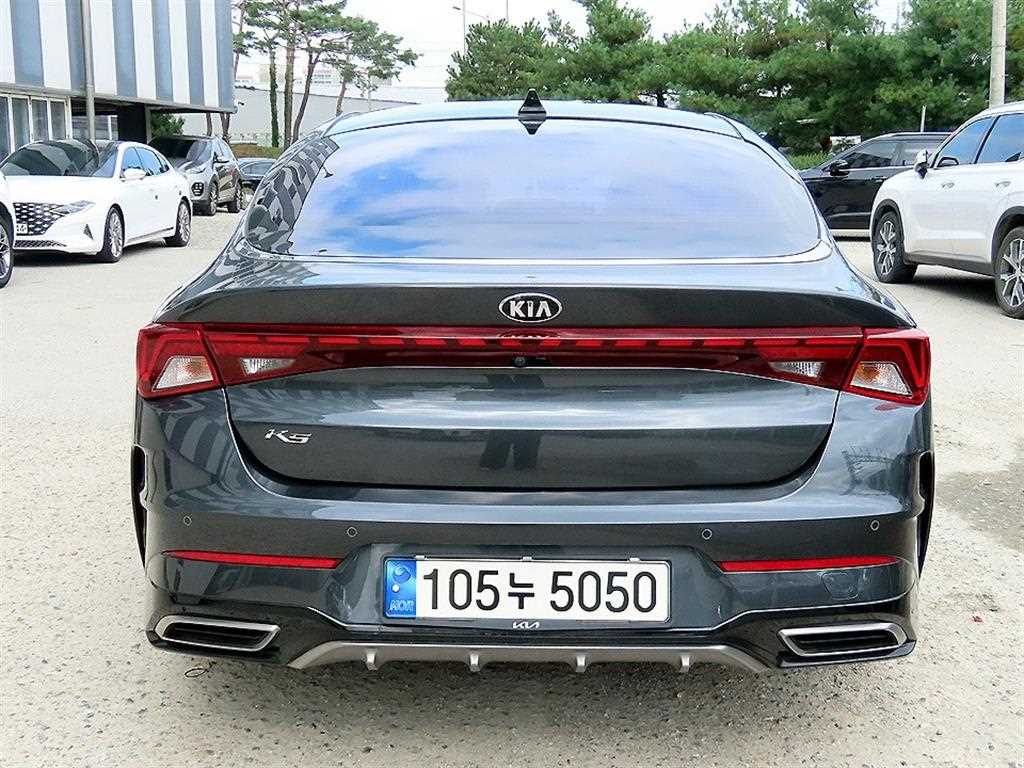 KIA K5 - Vista 6