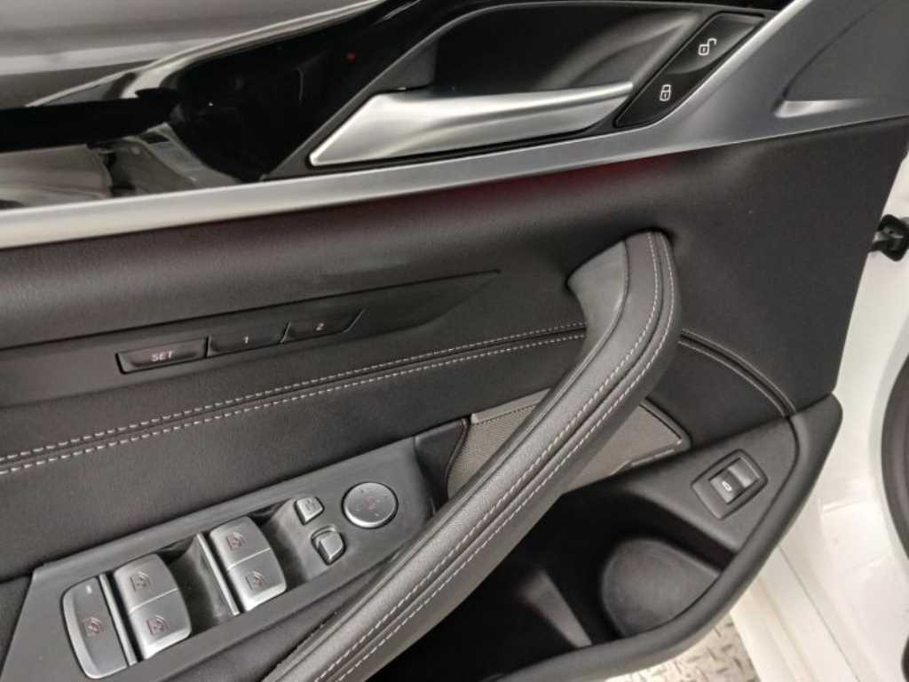 BMW 5 Series - Vista 9