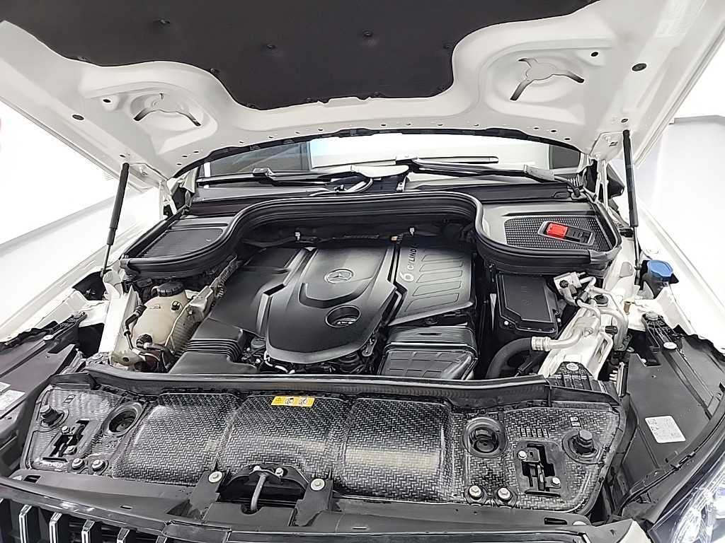 Mercedes Benz GLS Class - Vista 5