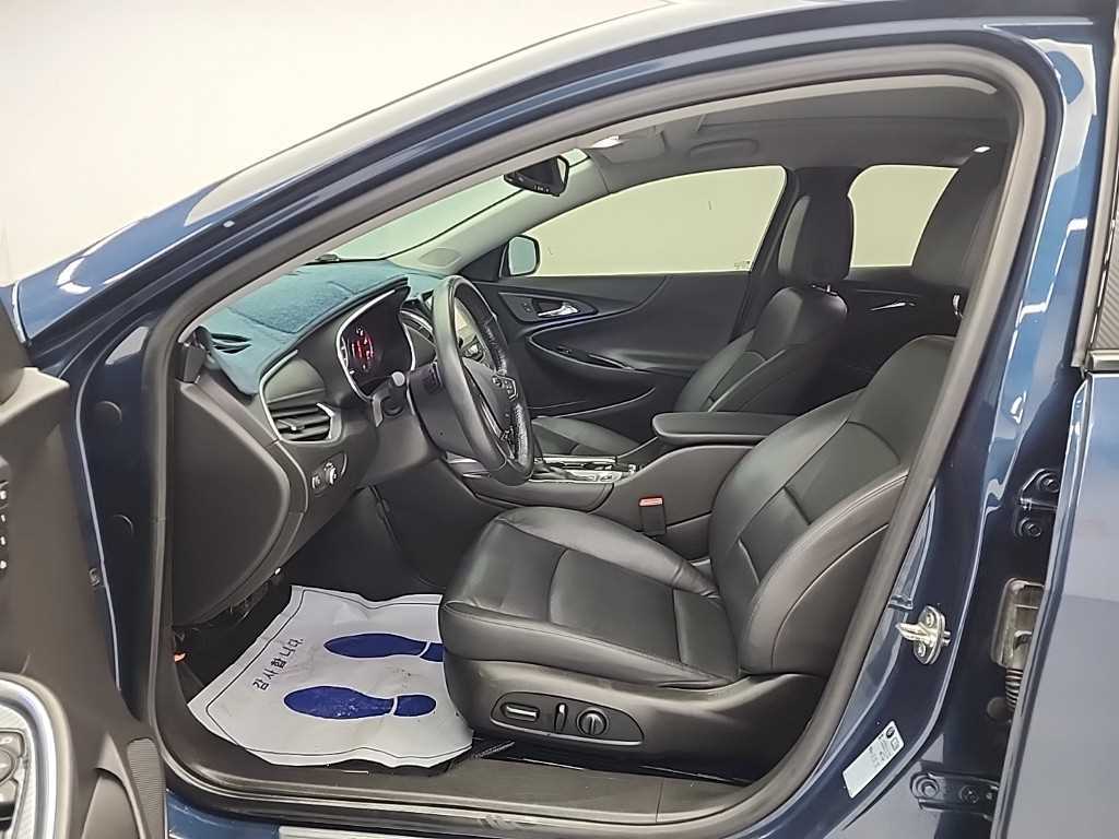 Chevrolet Malibu - Vista 11