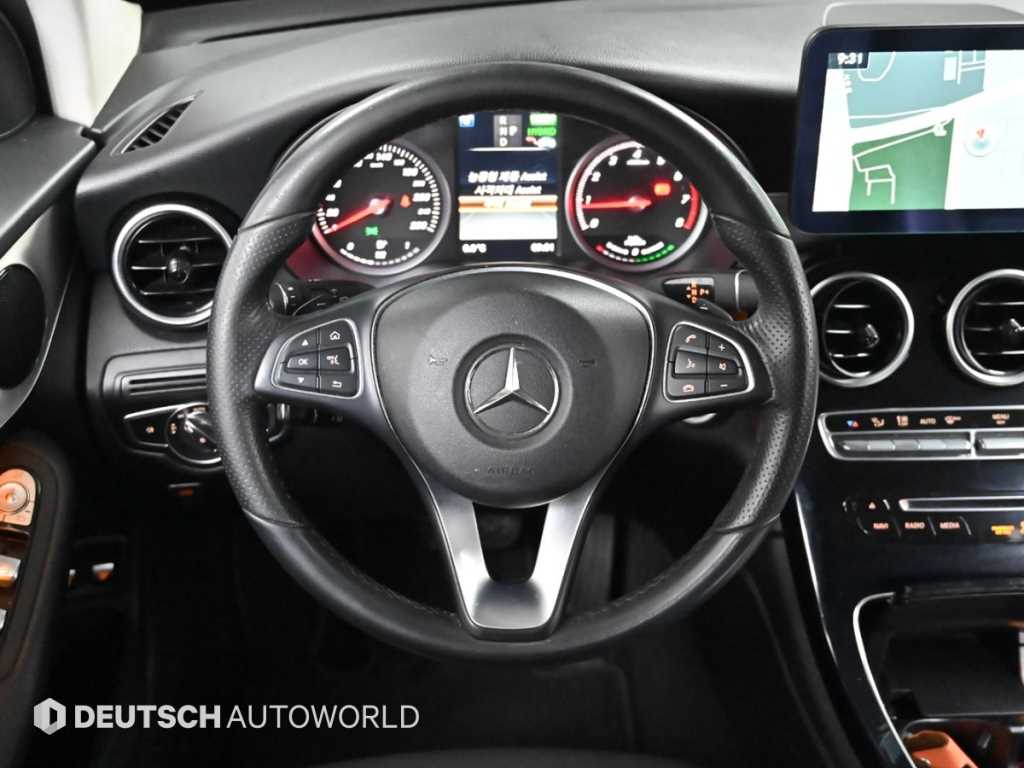 Mercedes Benz GLC Class 2018 Azul - Importación desde Corea - HF Imports Iquique - Foto 13