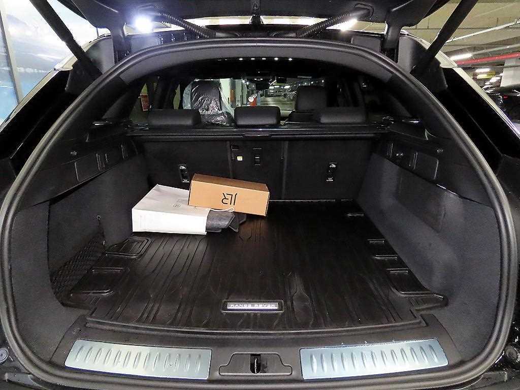 Land Rover Range Rover Bella 2025 Negro - Importación desde Corea - HF Imports Iquique - Foto 16