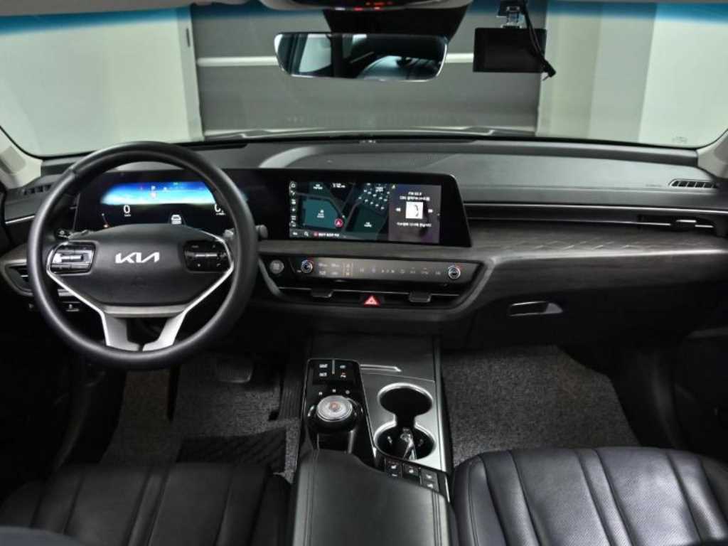KIA K8 - Vista 7