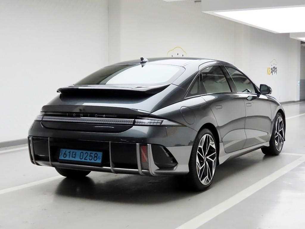 HYUNDAI Ioniq 6 - Vista 4