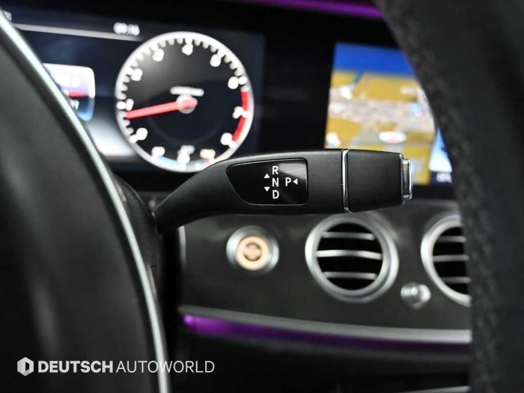 Mercedes Benz E class - Vista 9