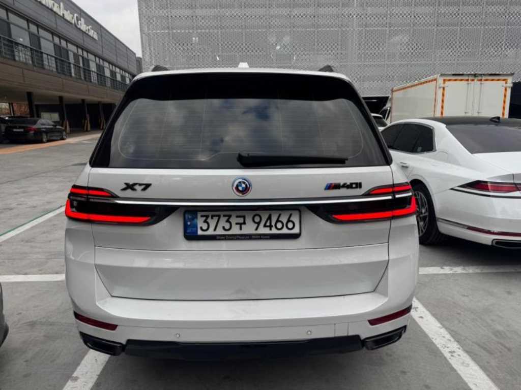 BMW X7 - Vista 4