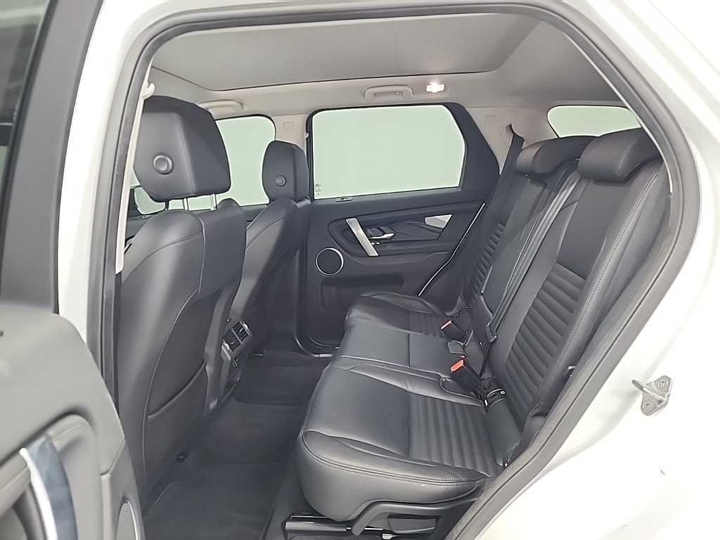Land Rover Discovery Sports - Vista 12