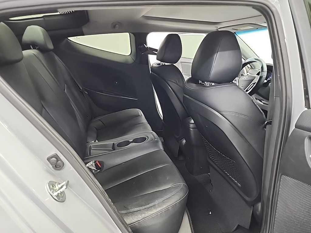 HYUNDAI Veloster - Vista 12