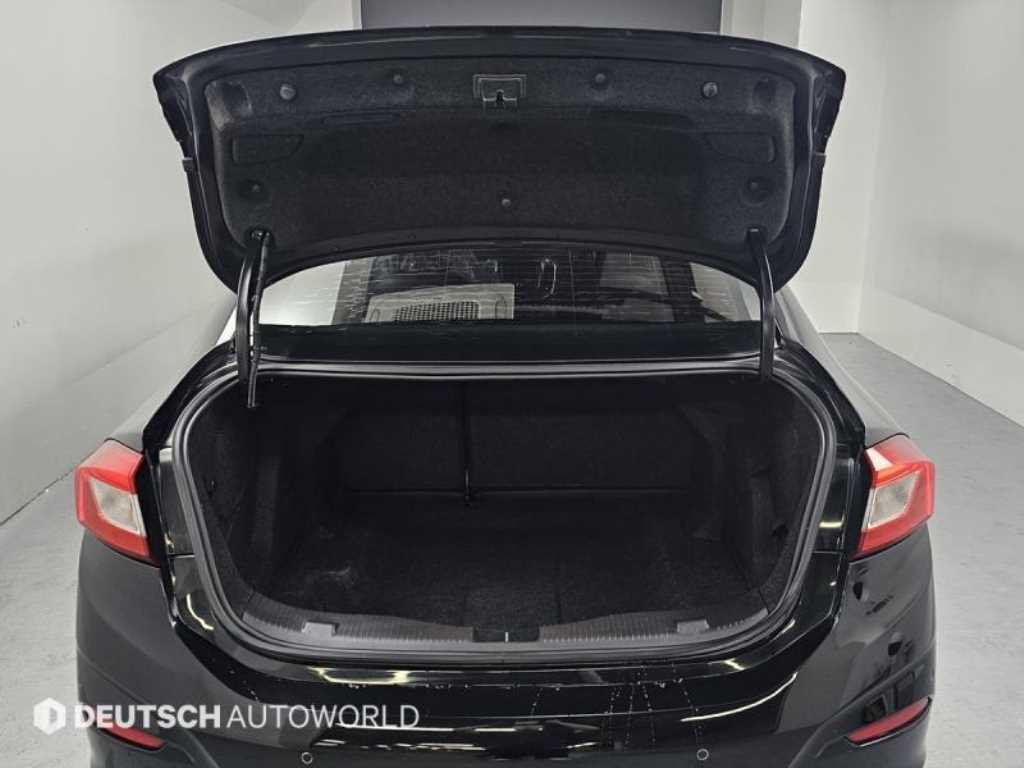 Chevrolet Cruise 2017 Negro - Importación desde Corea - HF Imports Iquique - Foto 20