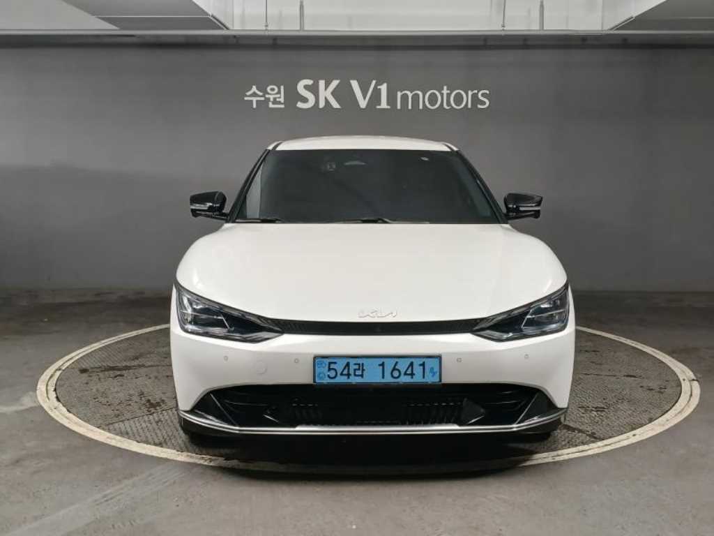 KIA EV6 2022 Blanco - Importación desde Corea - HF Imports Iquique - Foto 1