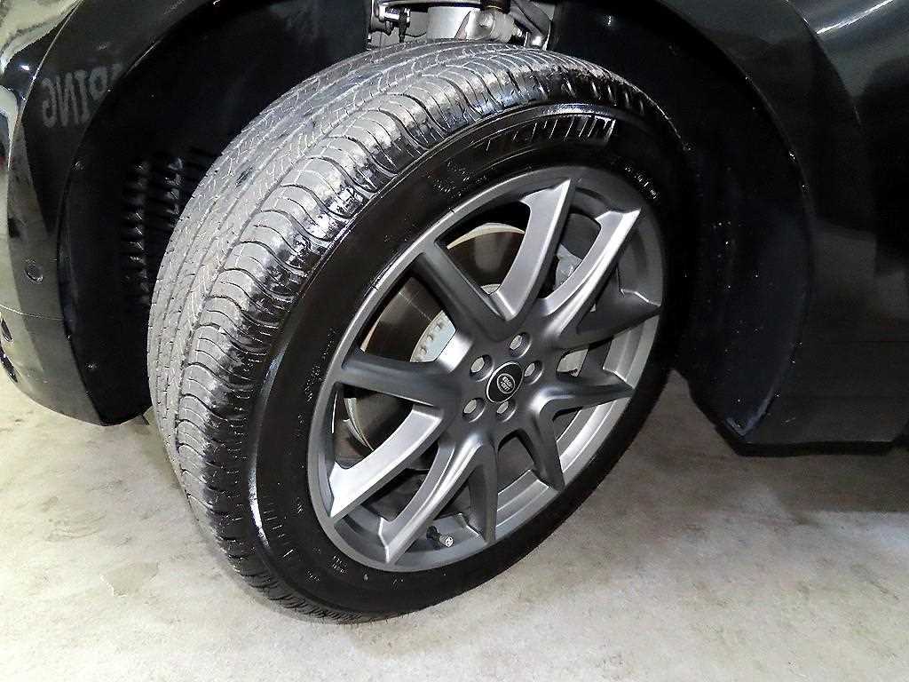 Land Rover Range Rover Bella 2025 Negro - Importación desde Corea - HF Imports Iquique - Foto 20