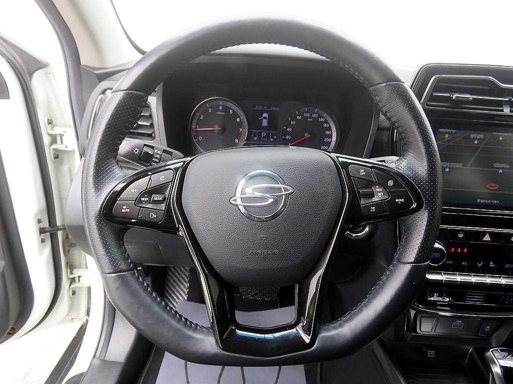 Ssangyong Tivoli - Vista 10