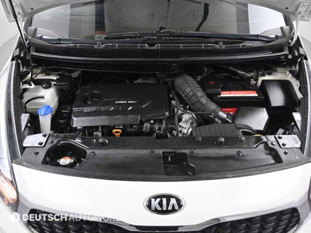 KIA Carens - Vista 6
