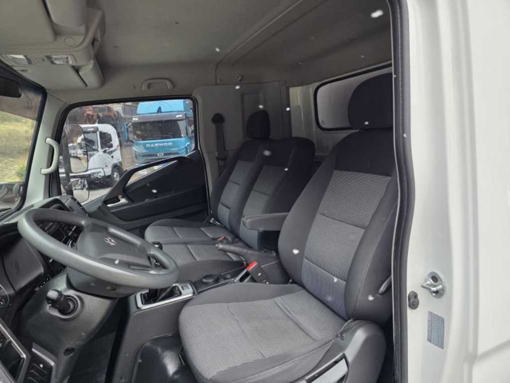 medium and large cargo truck 2018 Blanco - Importación desde Corea - HF Imports Iquique - Foto 15