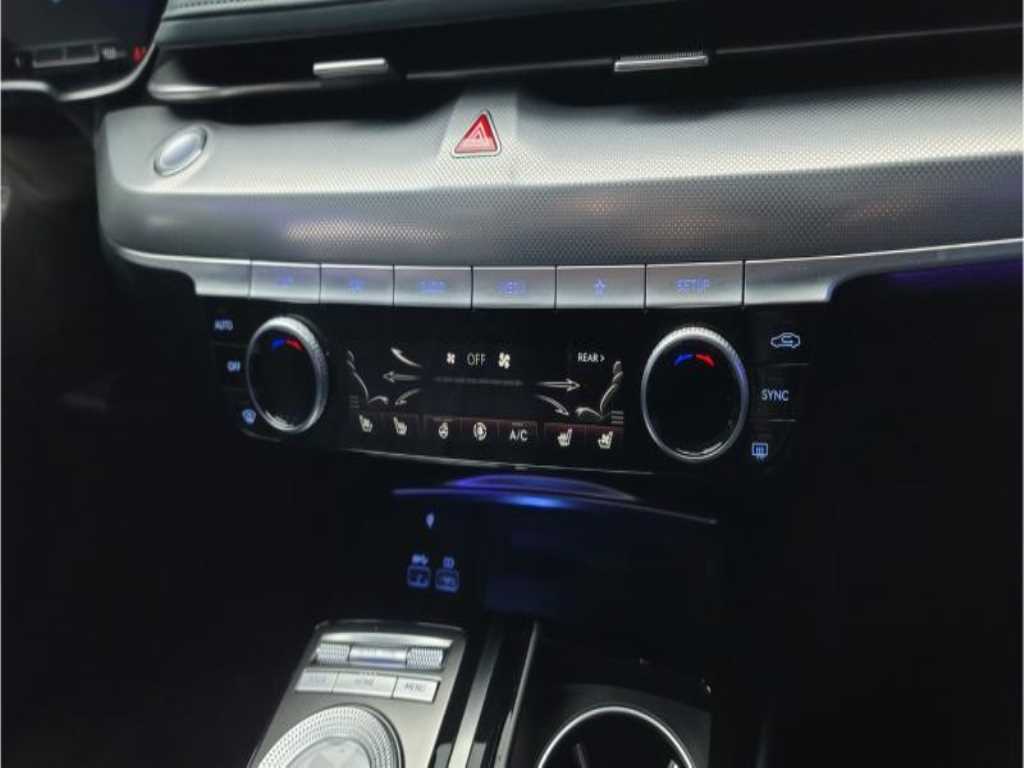 Genesis G80 - Vista 12