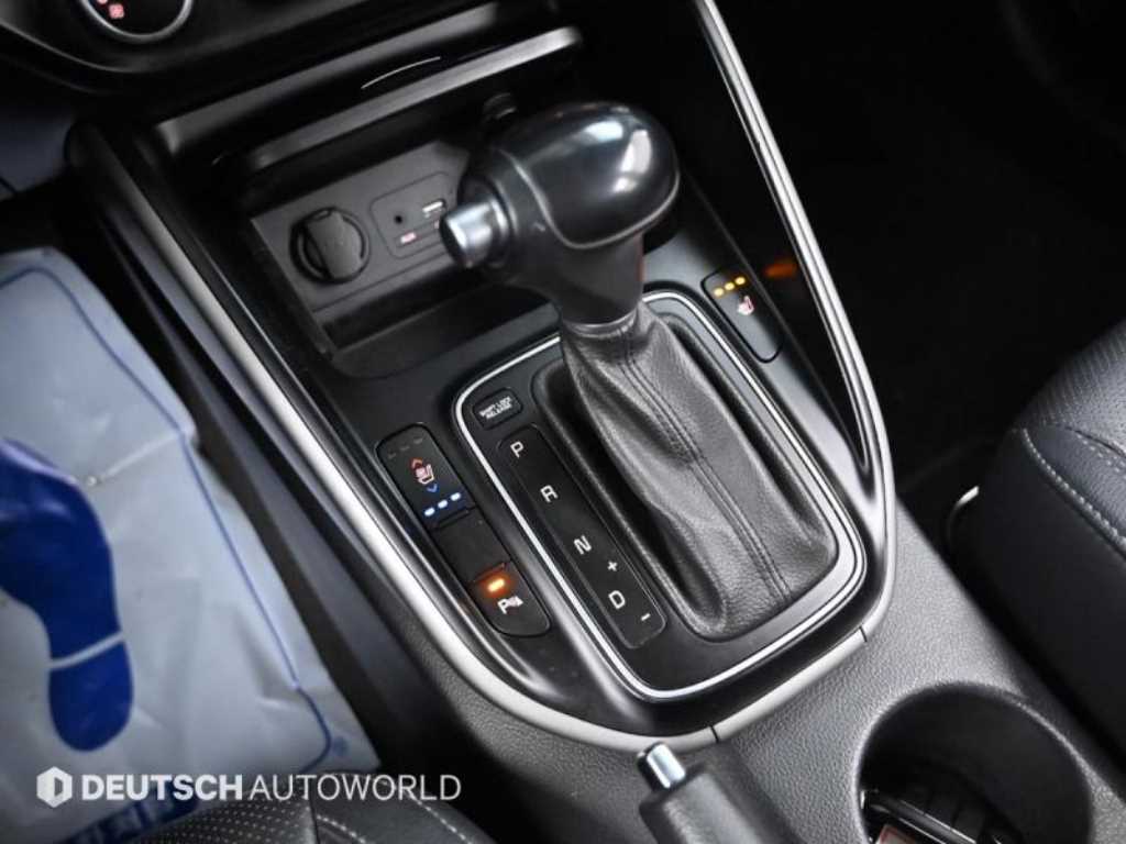 KIA Carens - Vista 9