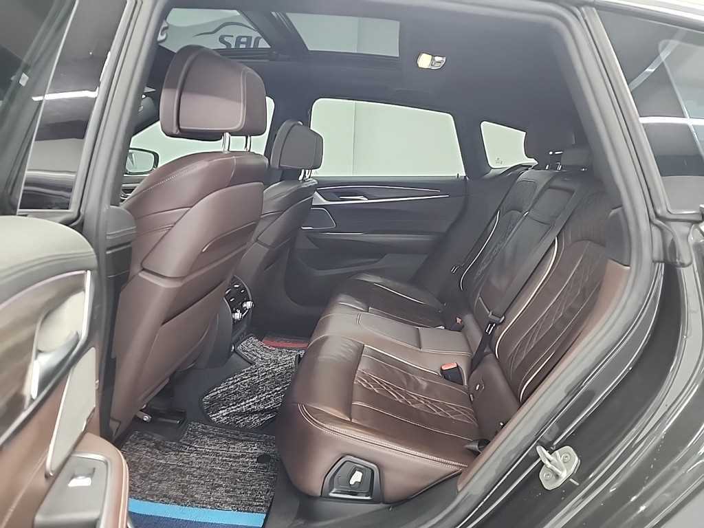 BMW Gran Turismo - Vista 12