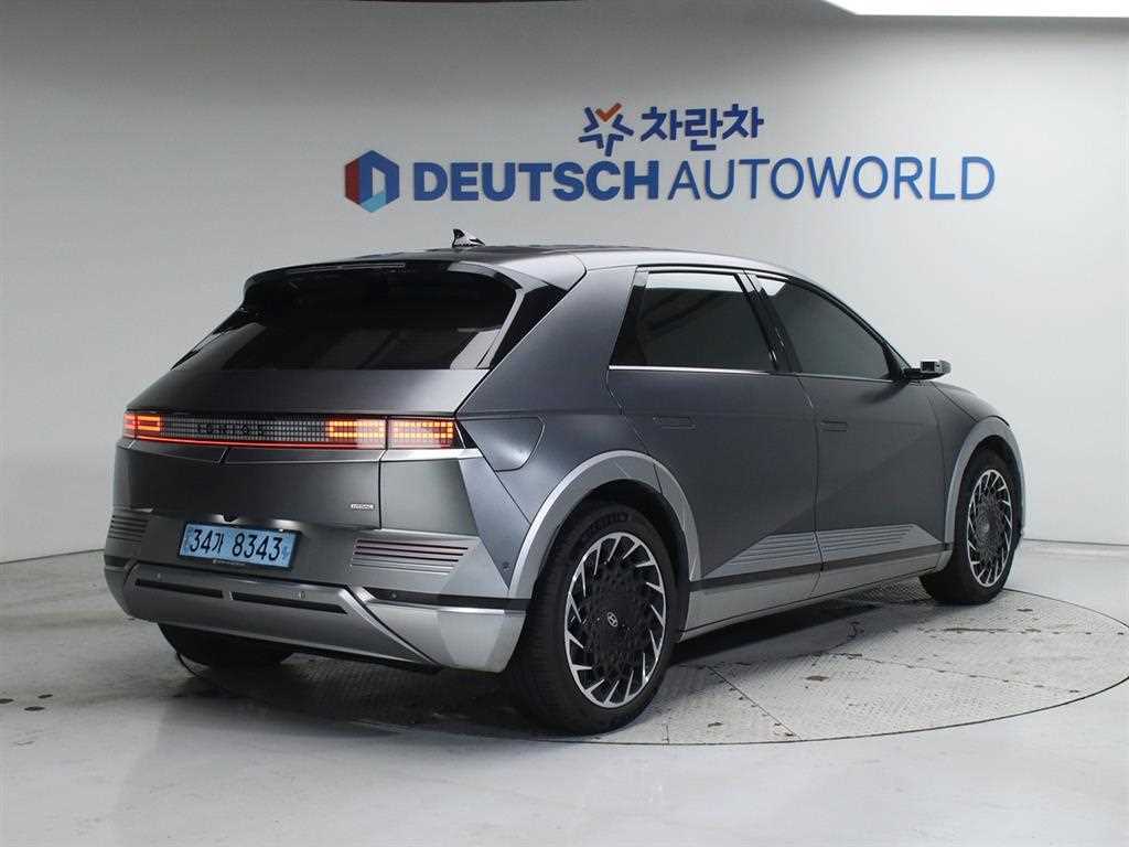 HYUNDAI Ioniq 5 - Vista 4