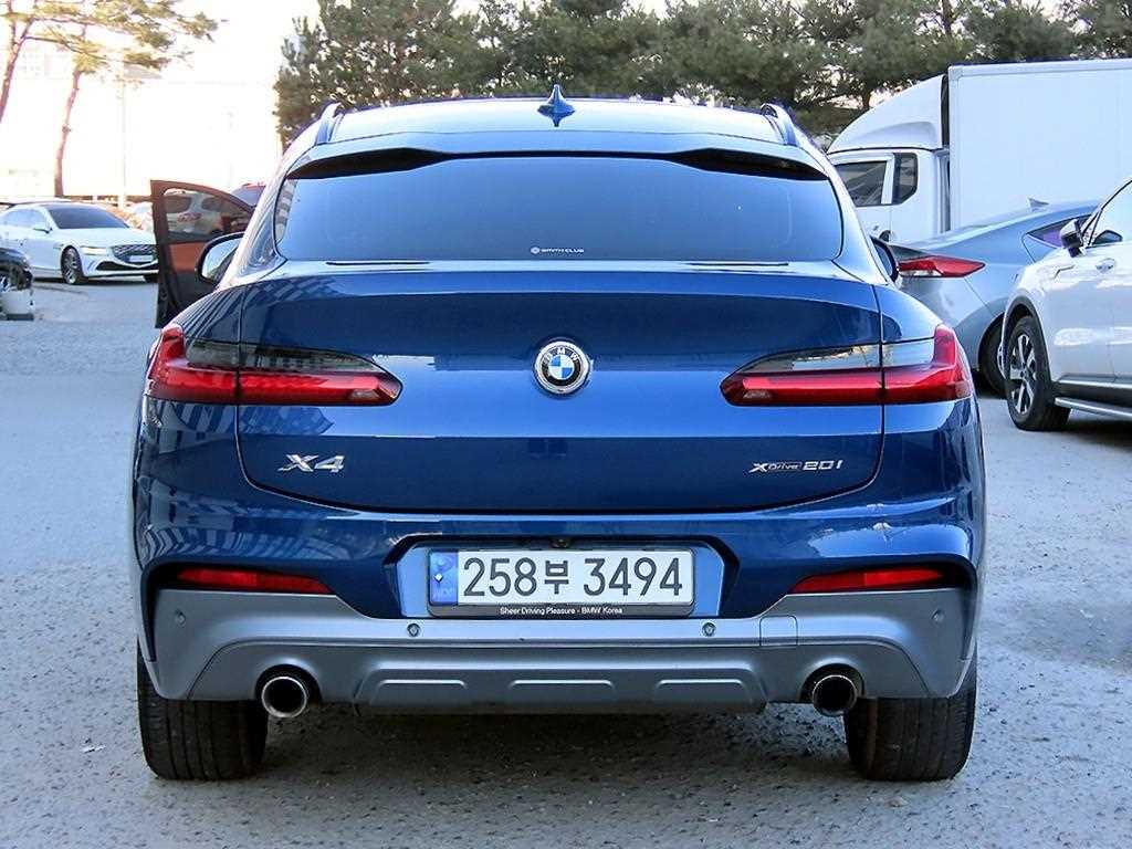 BMW X4 - Vista 4