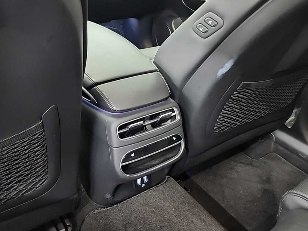 Genesis GV70 2022 Blanco - Importación desde Corea - HF Imports Iquique - Foto 13