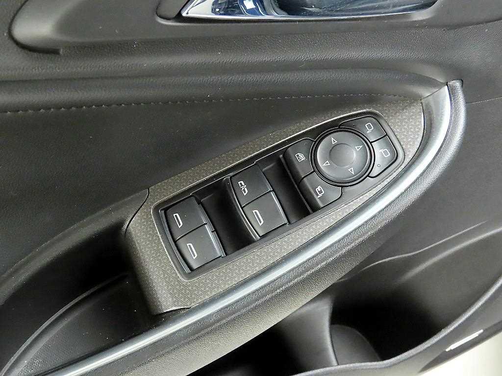 Chevrolet Malibu - Vista 12