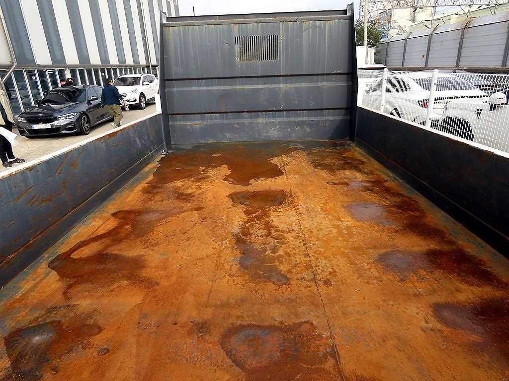 medium and large cargo dump - Vista 5