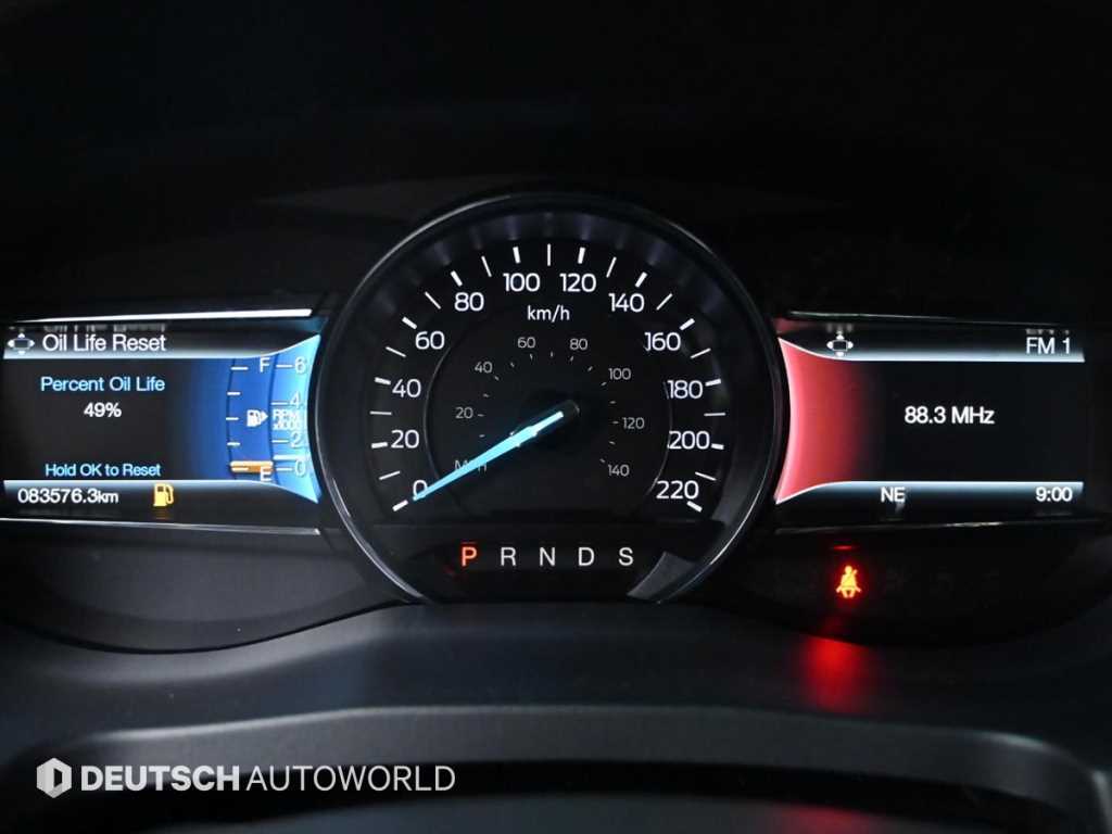 Ford Explorer - Vista 8