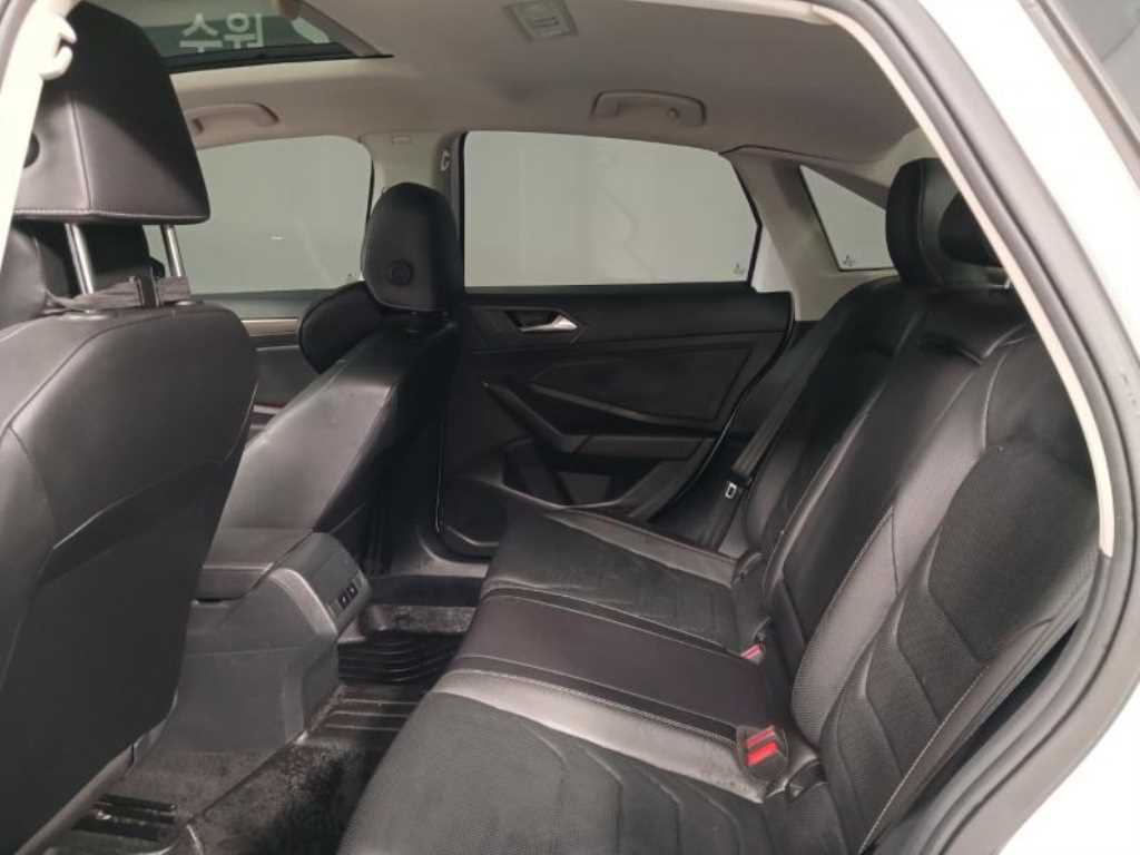 Volkswagen Jetta - Vista 8