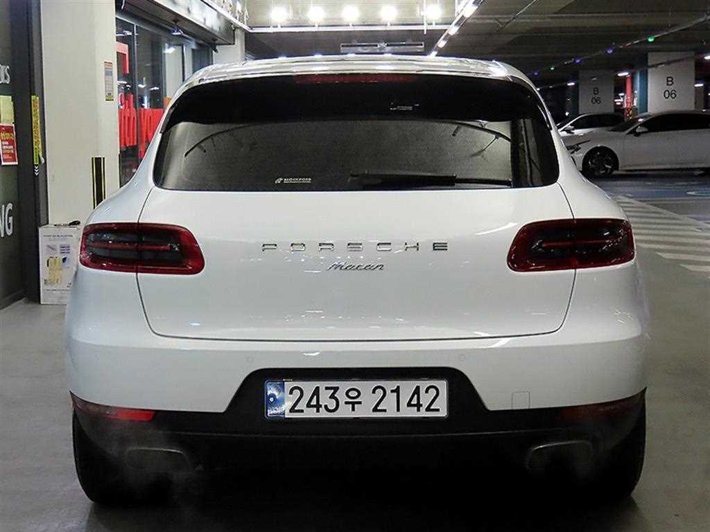 Porsche Macan - Vista 5