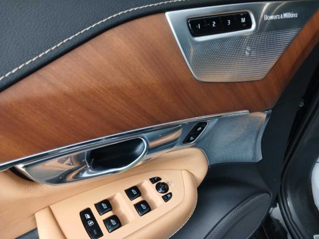 Volvo XC90 - Vista 9