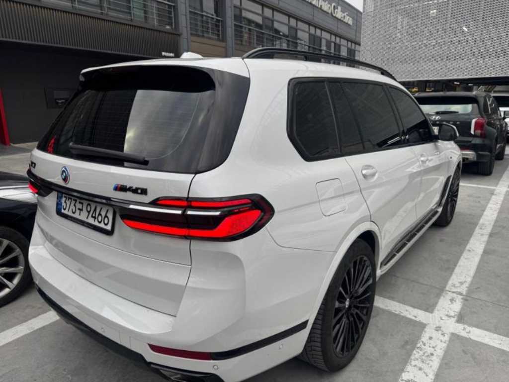 BMW X7 - Vista 3